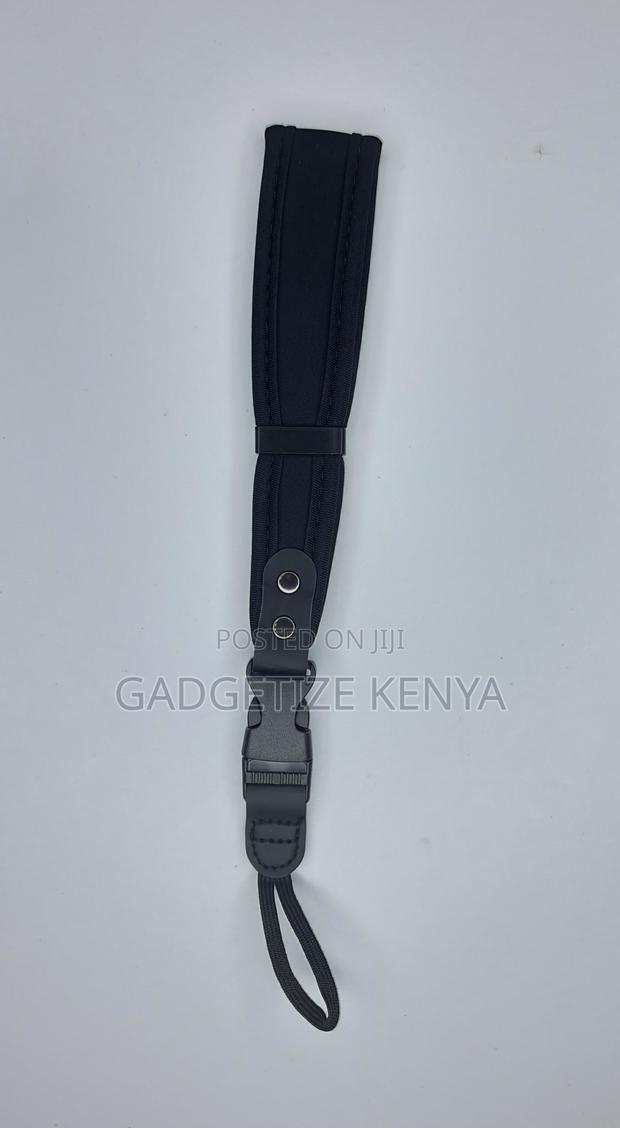 DSLR Camera Wrist Strap - thumbnail 3