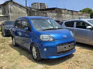 Toyota Porte 1.5 FWD 2018 Blue