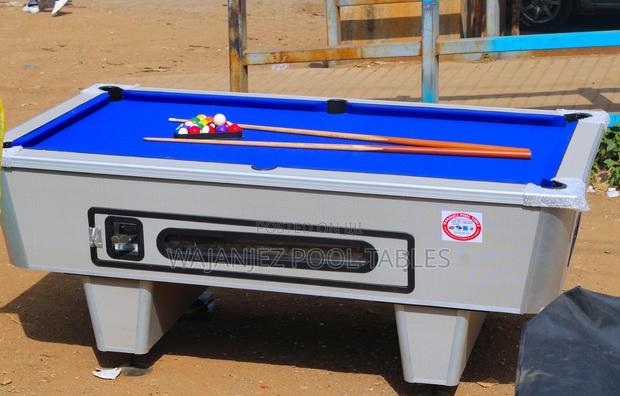 Pool Table Professional Tournament Pool - main view