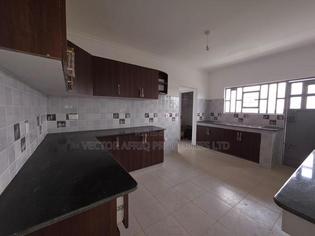 3bdrm Bungalow in Kibiku for sale - thumbnail 14