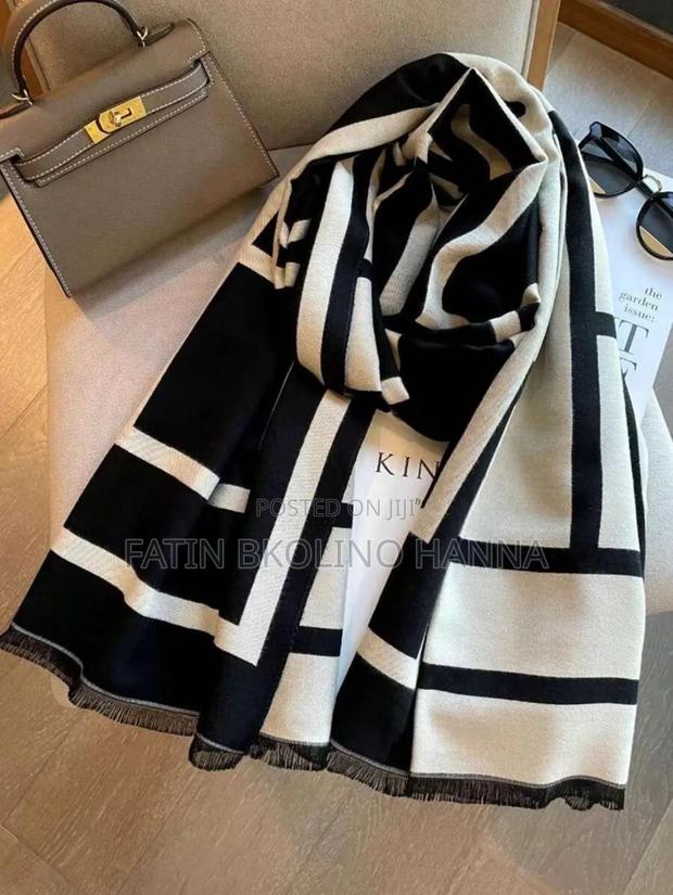 Beautiful Shawls - main view