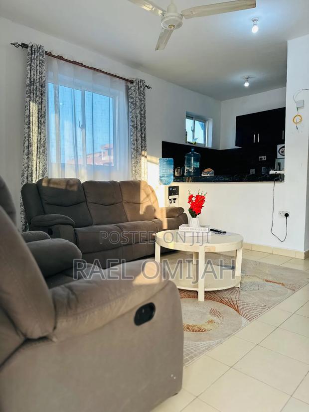 1 Bedroom Airbnb - main view