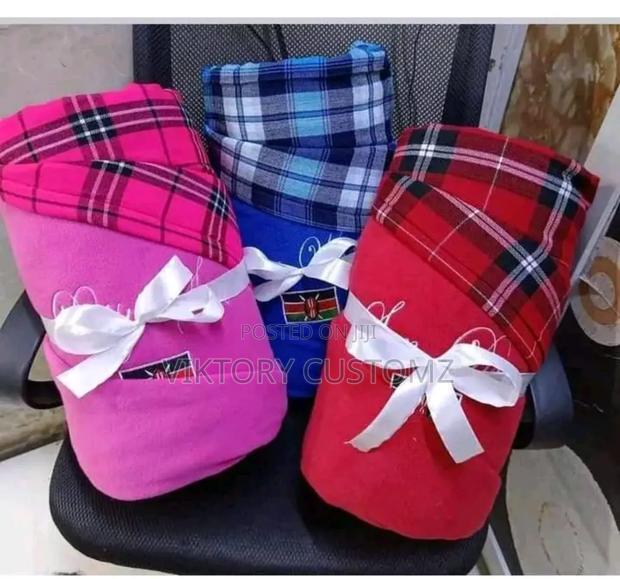 Kenyan Flag Maasai Blankets - thumbnail 2