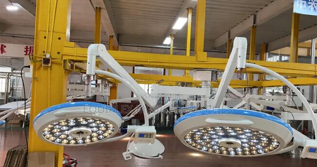 Double-Arm Led Theatre Light - thumbnail 2