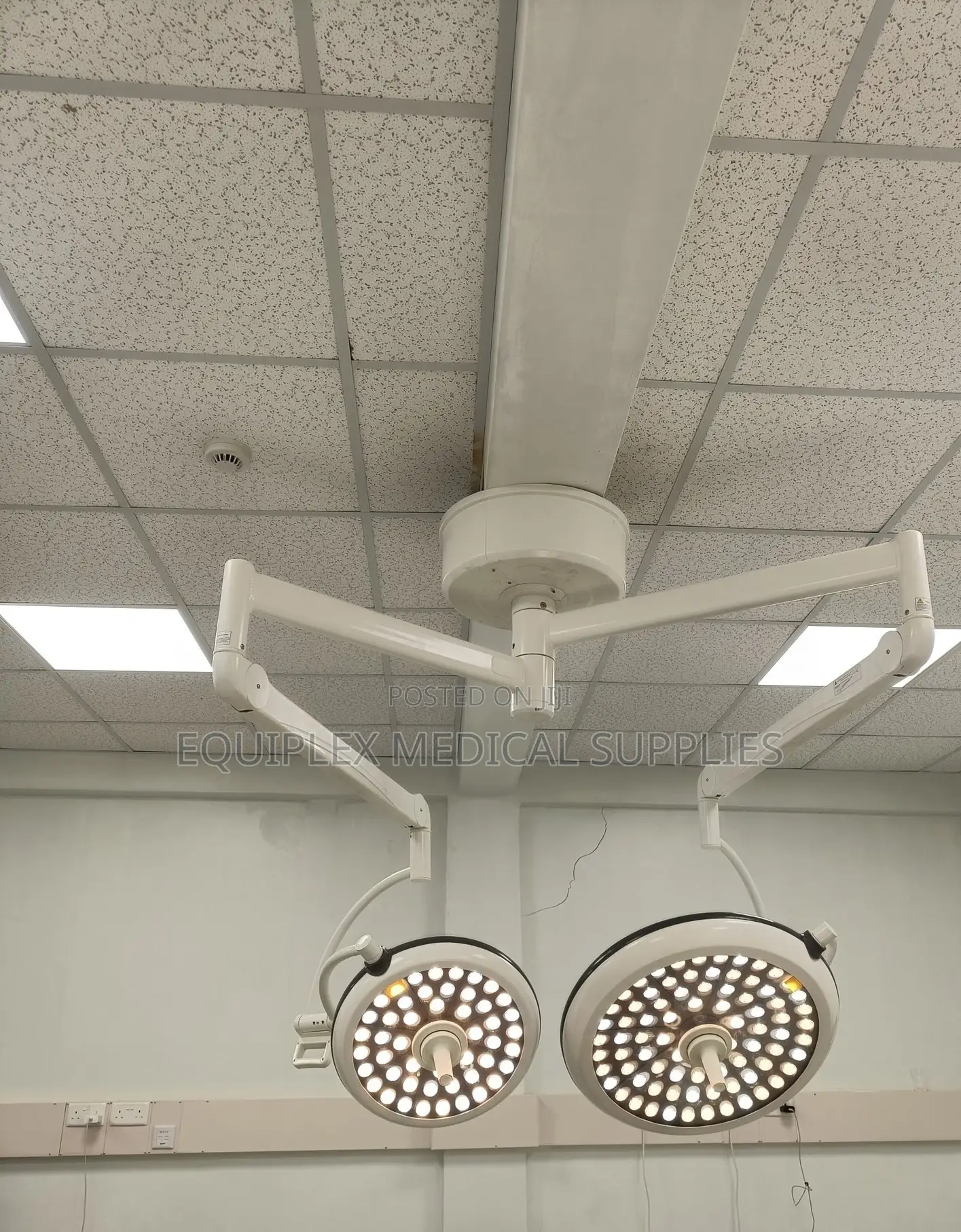 Double-Arm Led Theatre Light
