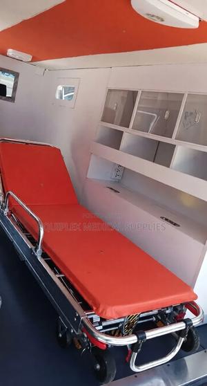 Ambulance Stretcher - thumbnail 2