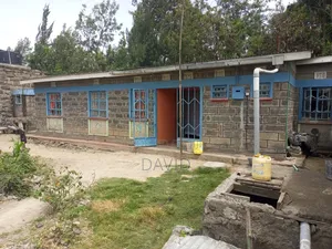 3bdrm House in Mzee Wanyama, Nakuru Town East for sale