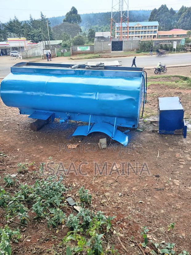 Water Boozer Tank