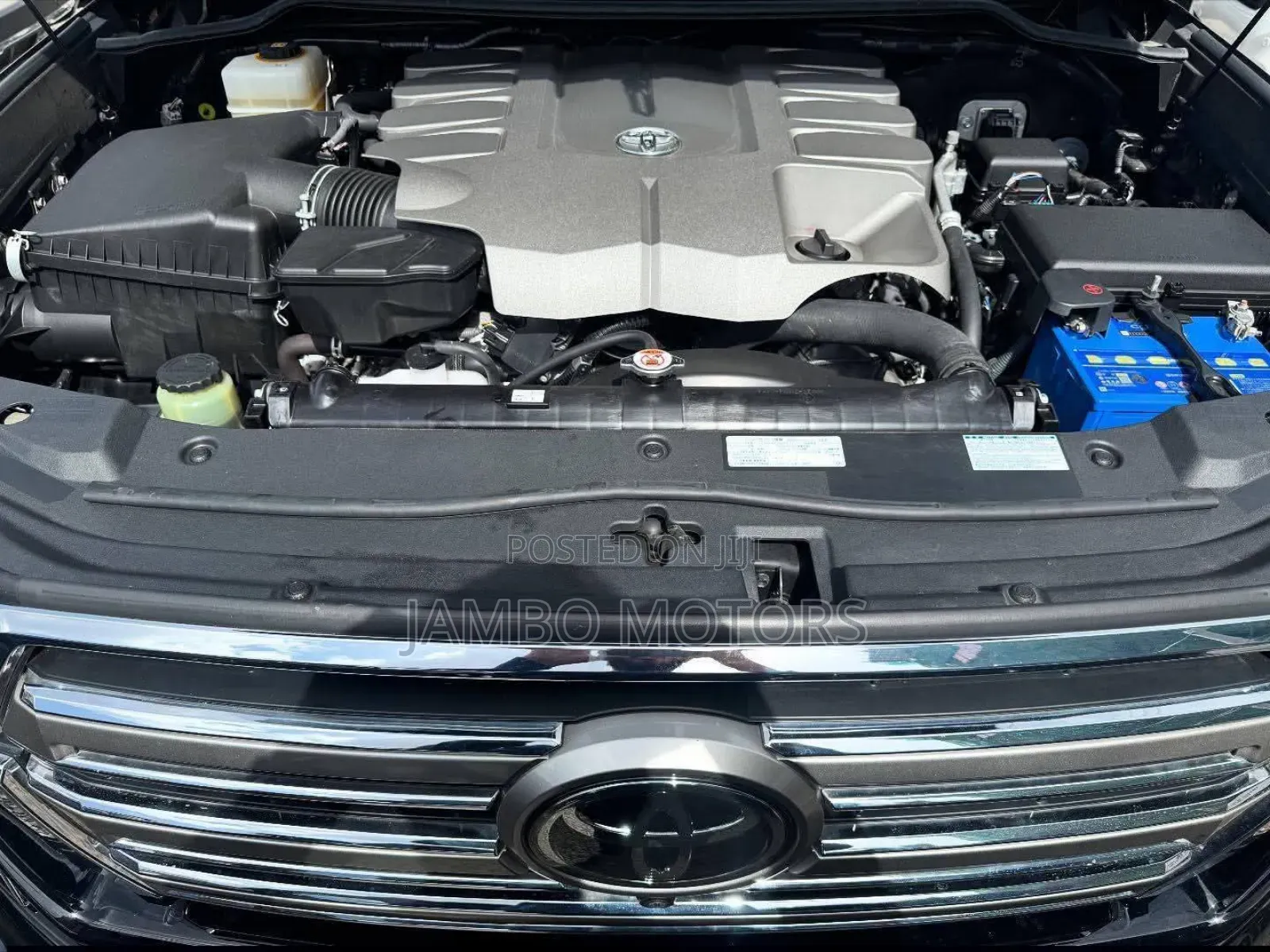Toyota Land Cruiser 4.6 V8 ZX 2019 Black