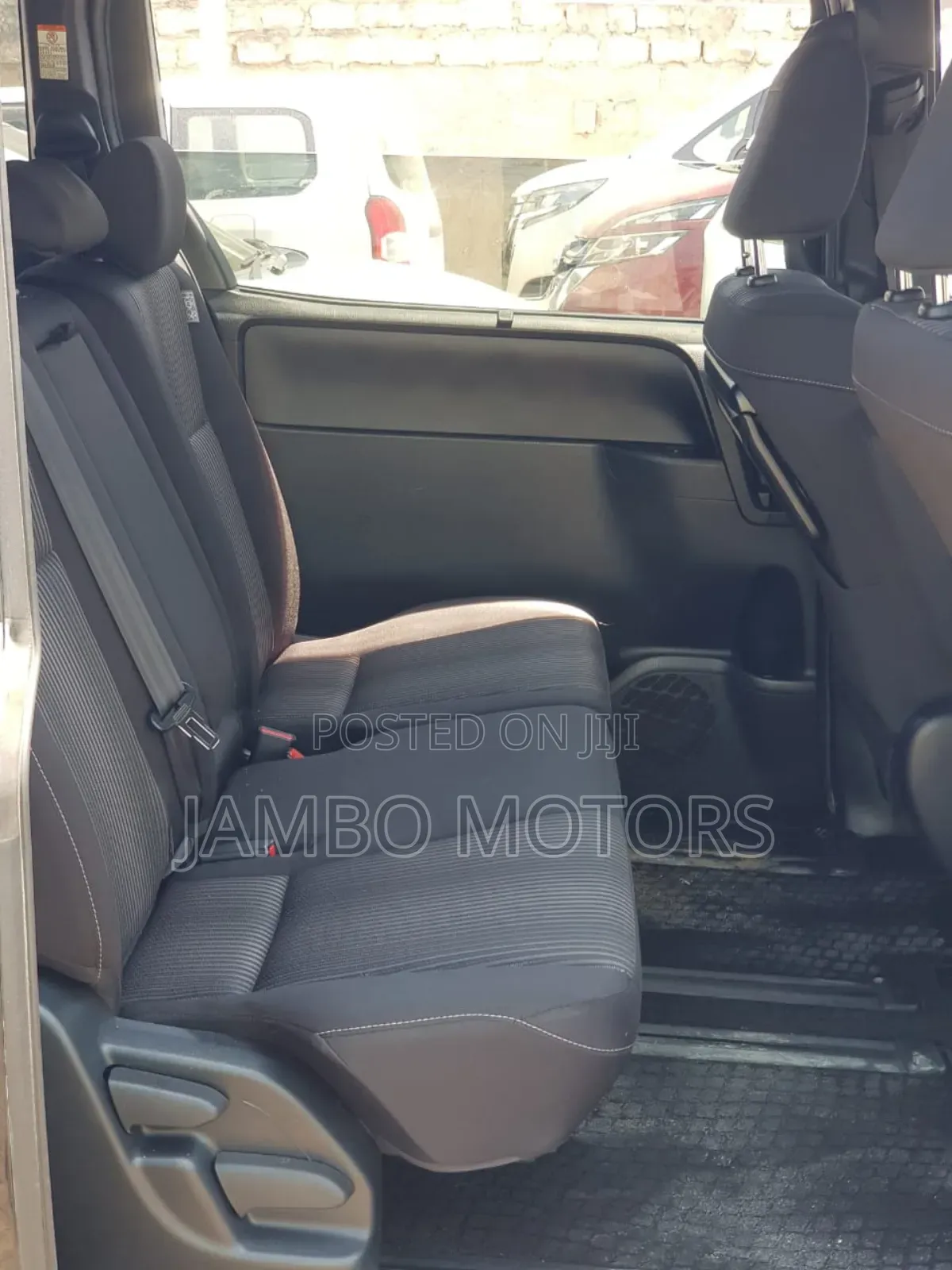 Toyota Noah 2.0 FWD (8 Seater) 2019 Black