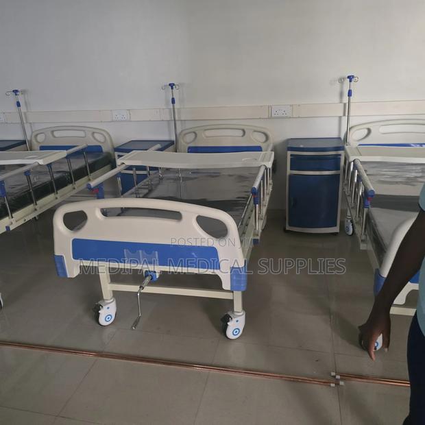 Single Crank Bed - main view