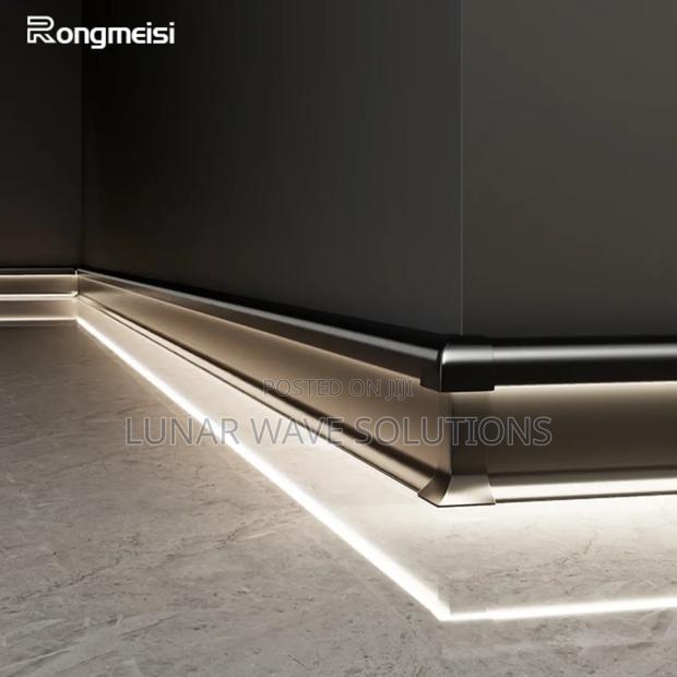 Minimalist 10cm Aluminium Wall Skirtings (With Leds)