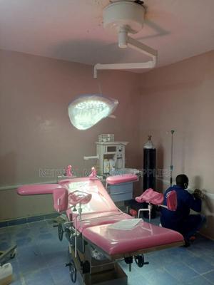 Simgle Arm Operating Light - thumbnail 2