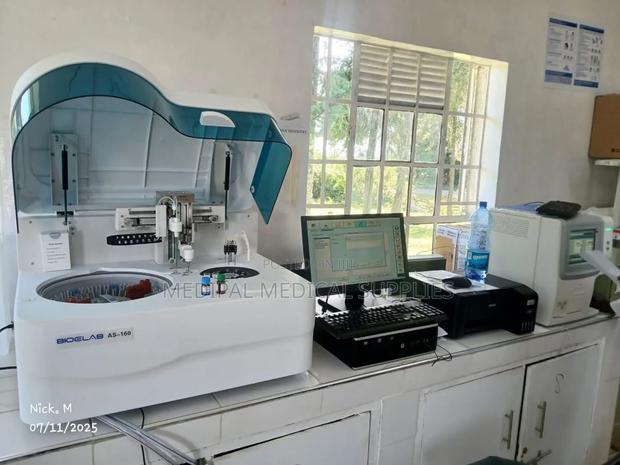 Bioelab Fully Automated Biochemistry Machine - main view