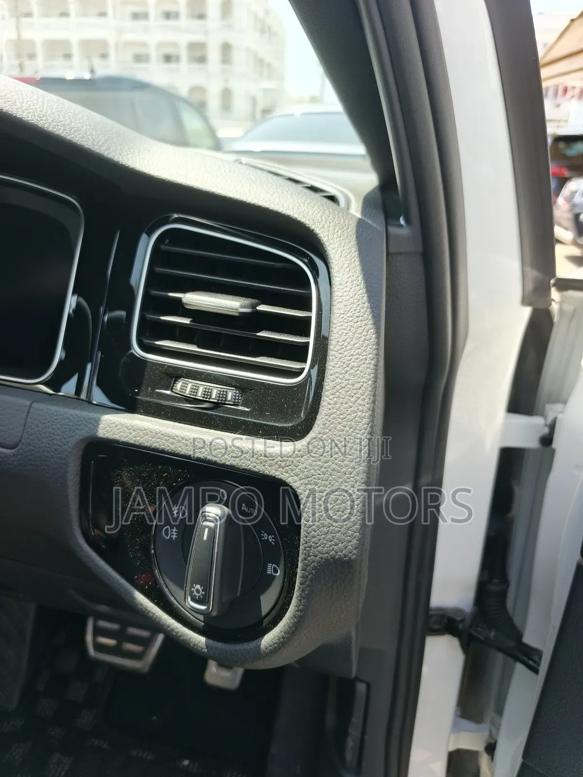 Volkswagen Golf GTI 2.0T SE 2019 White