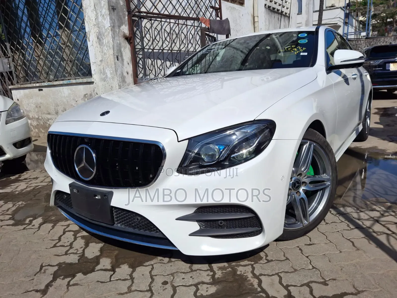 Mercedes-Benz E200 2019 White