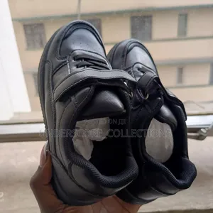 Black/White Kids Quality Unisex Sneakers