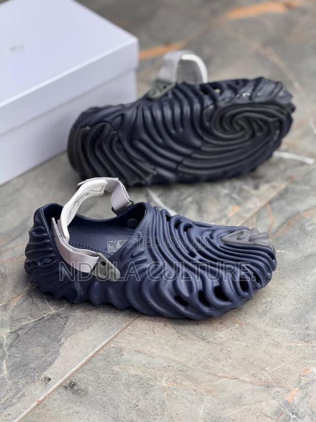 Original Crocs Slip-Ons - thumbnail 6
