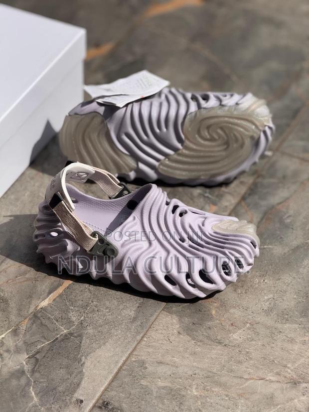 Original Crocs Slip-Ons - thumbnail 9