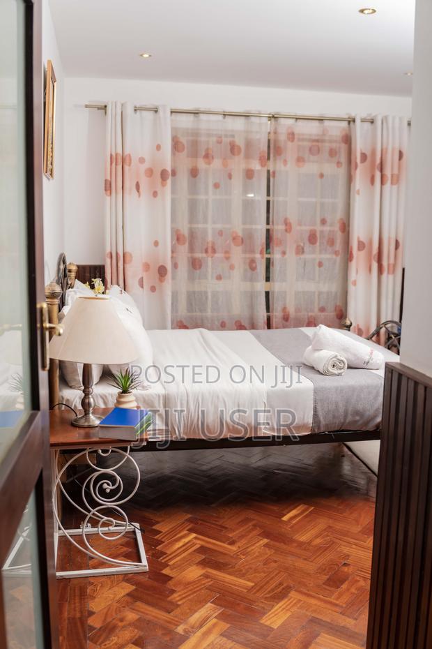 Spacious 2 Br Near Westgate Mall - thumbnail 2