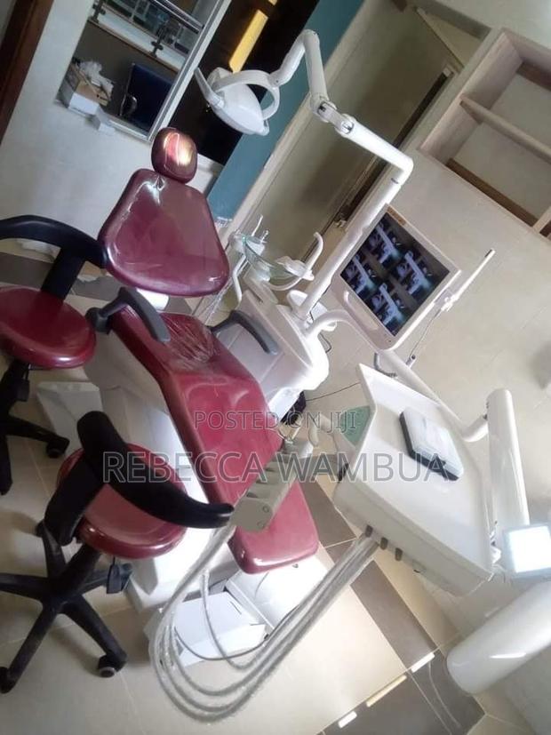 Dental Chair - thumbnail 2