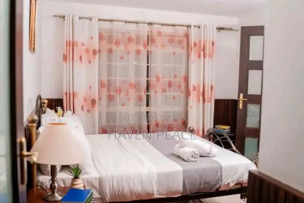 Fully Furnished 2 Bedroom Westgate Mall - thumbnail 3