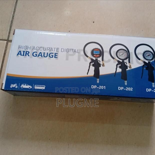 High Quality Handheld Portable Digital Air Gauge - thumbnail 2