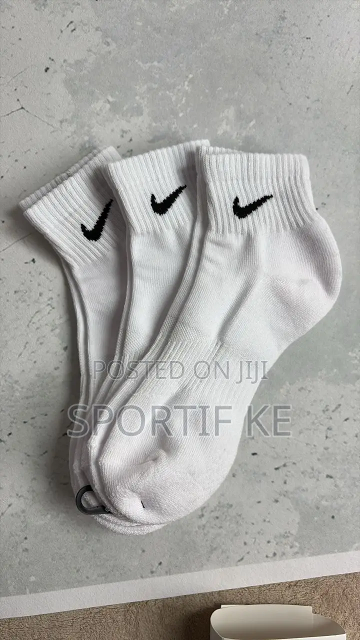 3 Pairs of Sports Socks – Unisex Thick Towel Sole