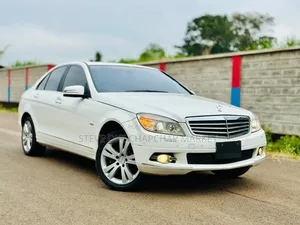 Mercedes-Benz C200 2010 White