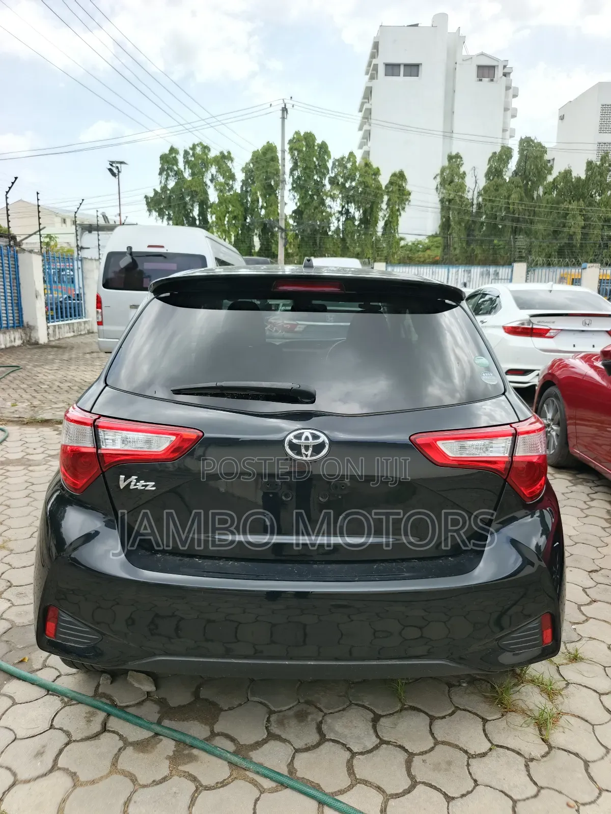 Toyota Vitz 1.3 FWD 5dr 2020 Blue