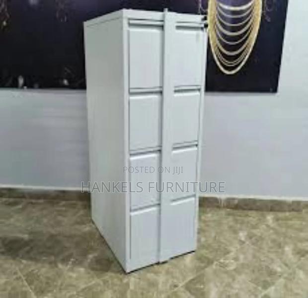Professional 4-Drawer Filing Cabinet With Safety Bar