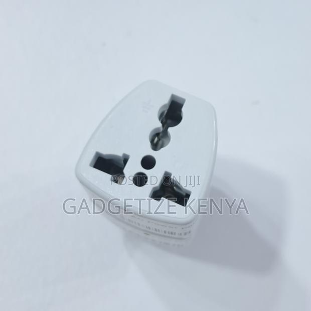 Iec Type B Universal Ac Power Plug Travel Adapter (Nema 5-15) - thumbnail 2