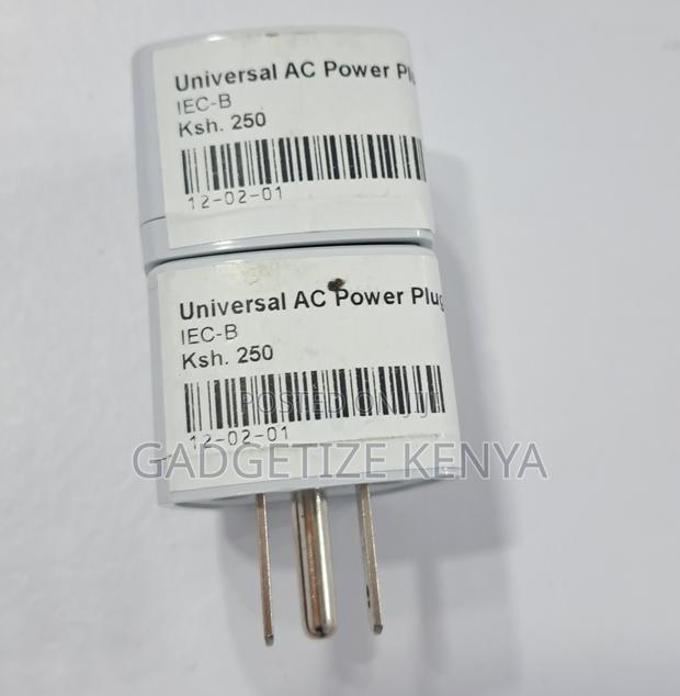 Iec Type B Universal Ac Power Plug Travel Adapter (Nema 5-15) - thumbnail 3