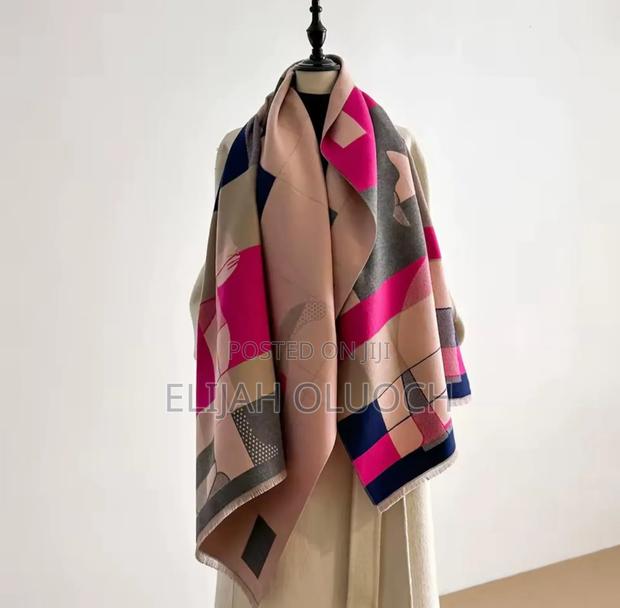 Premium Cashmere Scarves - thumbnail 4