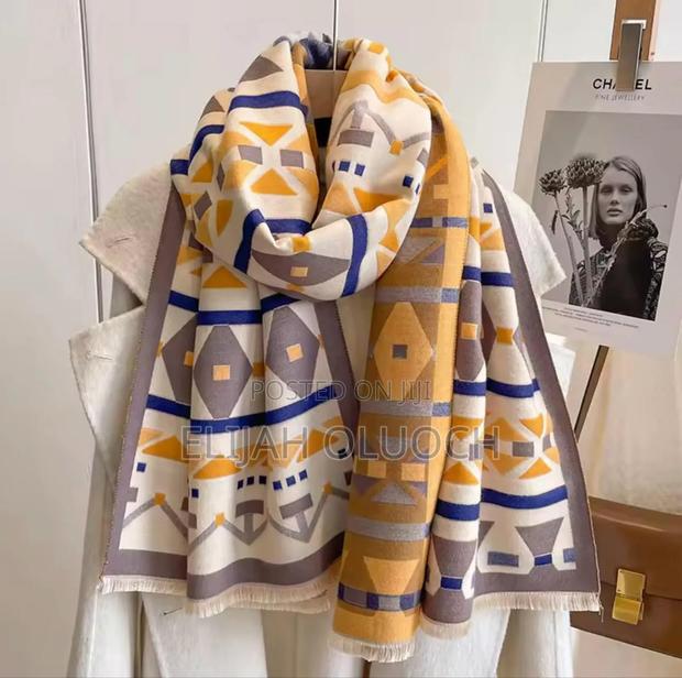 Heavy Cashmere Scarves - thumbnail 4