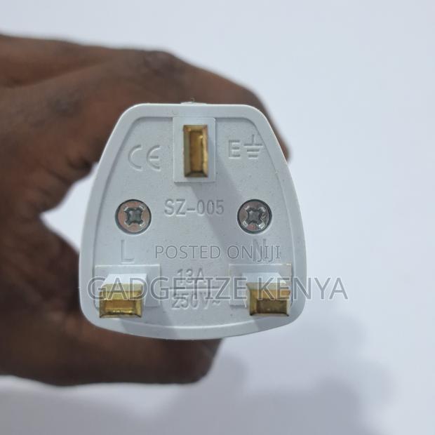 Iec Type G Universal Ac Power Plug Travel Adapter (Bs 1363)