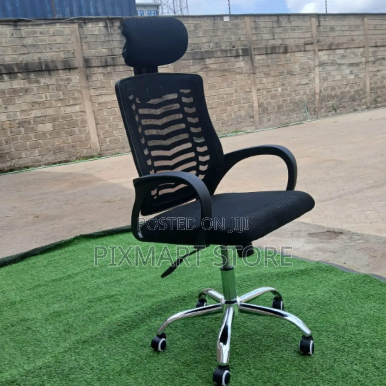 Ergonomic Mesh Office Chair With Adjustable Headrest Support