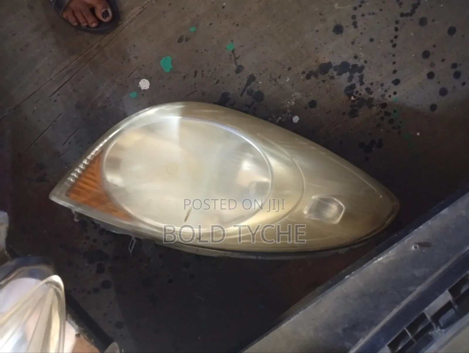 Nissan Note 2005 Headlight