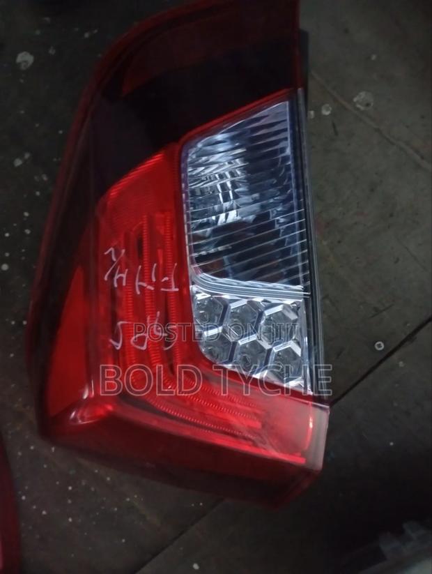 Honda Fit 2015 Taillight - main view