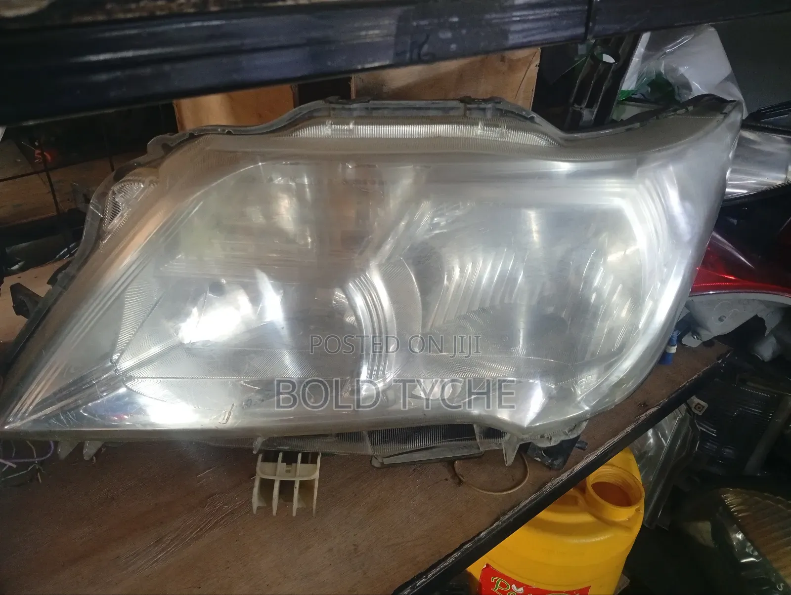 Nissan Serena 2012 Headlight
