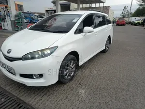 Toyota Wish 2013 White