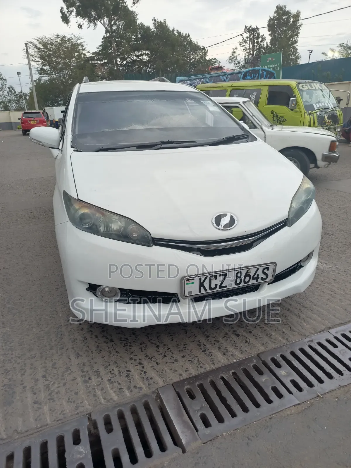 Toyota Wish 2013 White