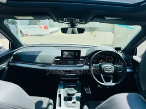 Audi Q5 2.0T Premium AWD quattro 2019 White
