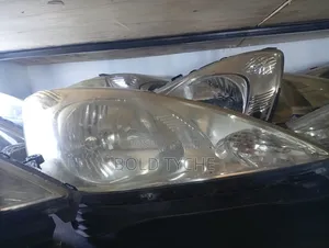 Honda Fit Shuttle Headlight