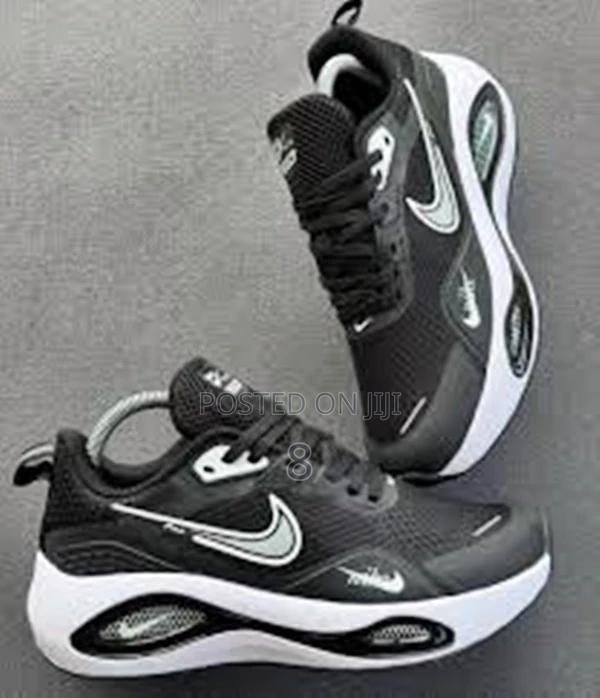 Nike Air Zoom Performance Shoes – Smooth Ride Cushioning
