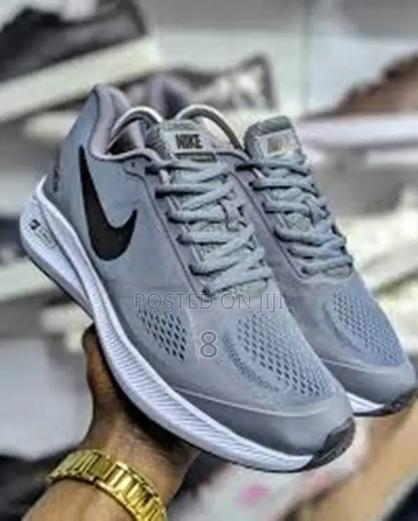 Nike Air Zoom Swiftstride Sports Sneakers