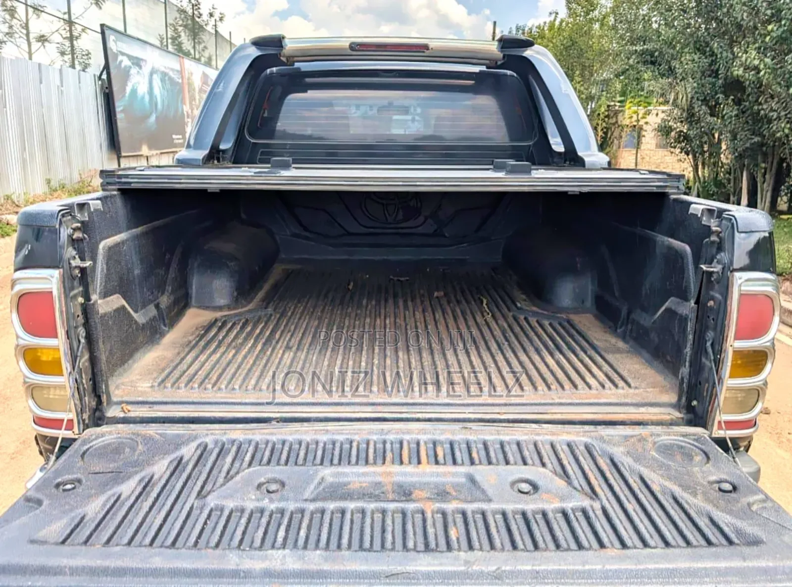 Toyota Hilux 2009 Black