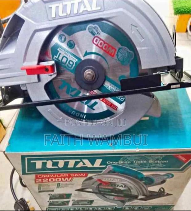 Professional 2200 Watts Total Circular Saw Machine