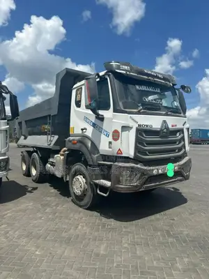 Howo Sino Tarck Tipper 270hp Milg 60 000kms Year 2023