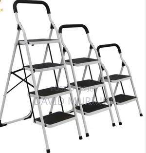 New Arrivals Heavy Duty Step Ladder White Colour 5 Step - thumbnail 2